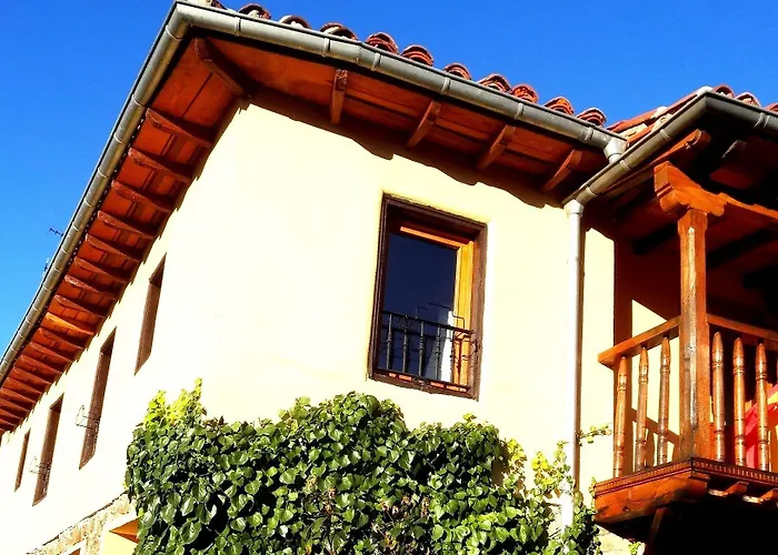 Hotel La Perezosa & Yoga - 2*